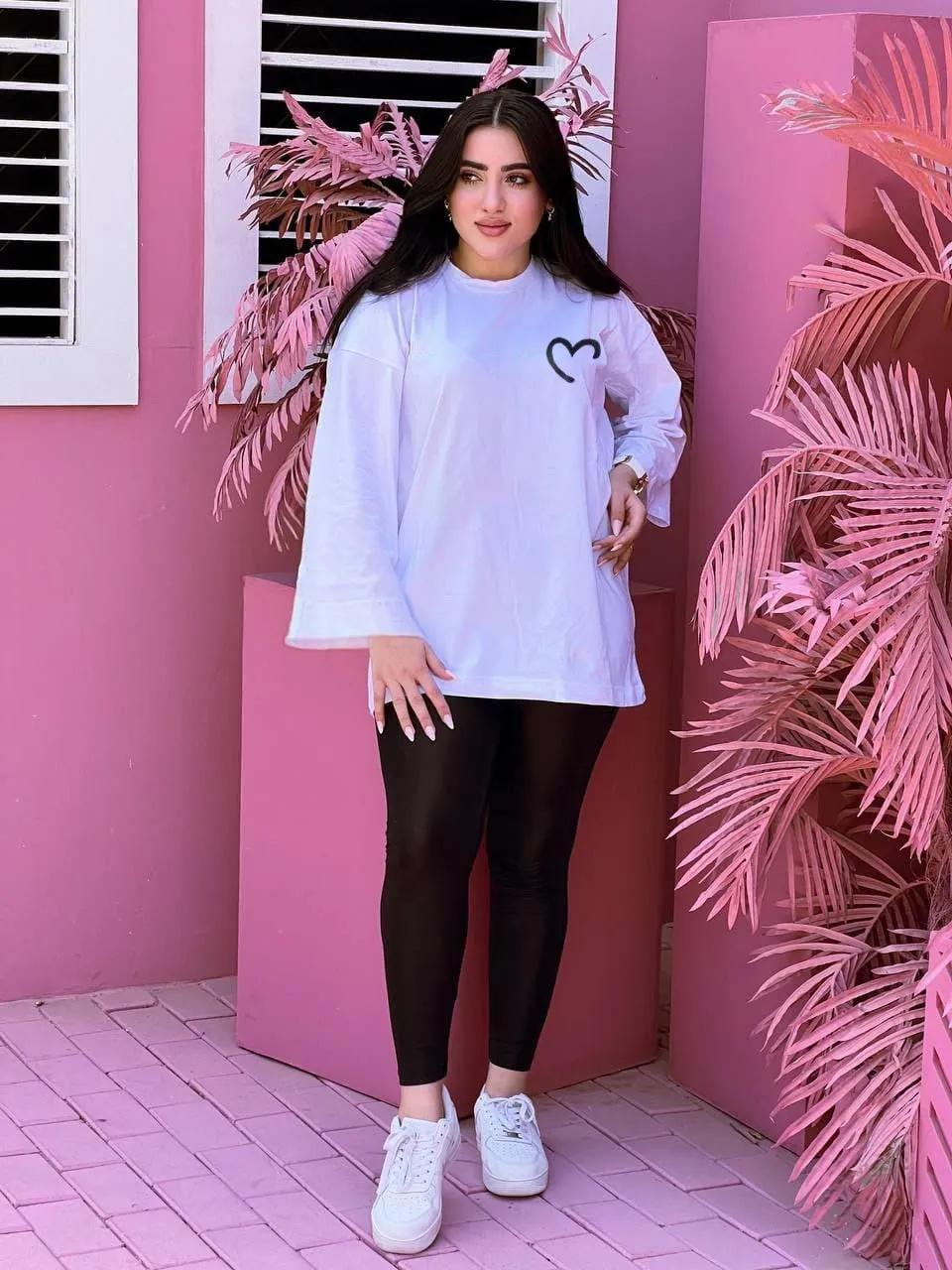 تيشرت حريمي قلب مفتوح